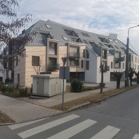 Beli Apartman Melygarazzsal Hévíz المظهر الخارجي الصورة