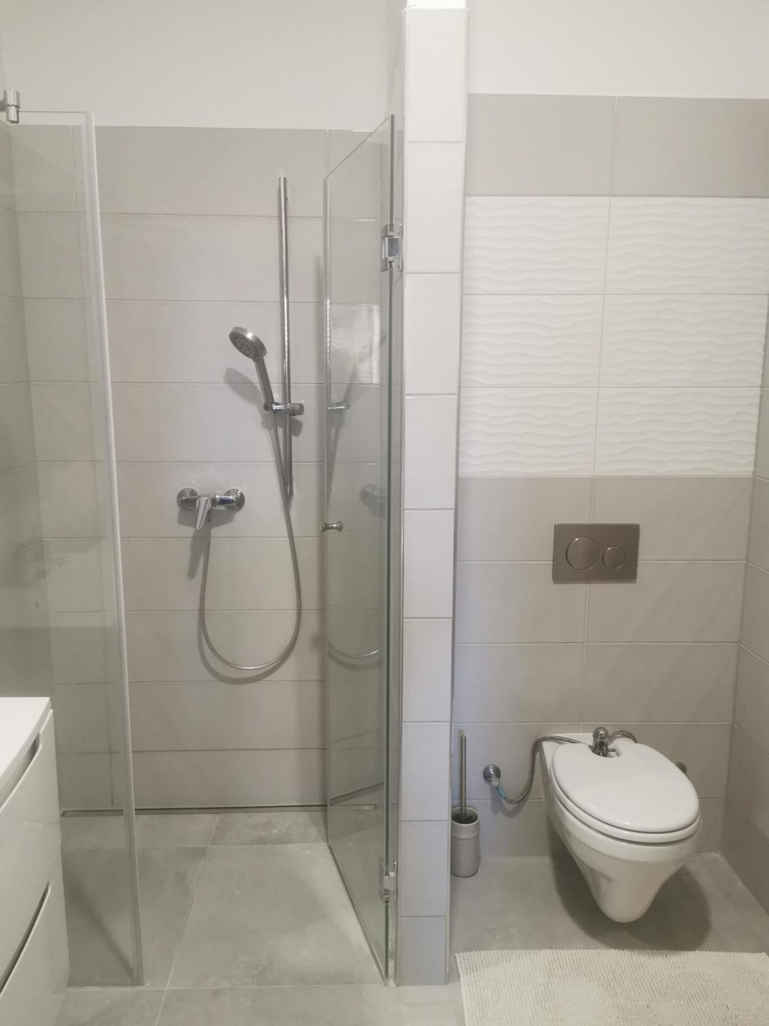 Beli Apartman Melygarazzsal Hévíz المظهر الخارجي الصورة