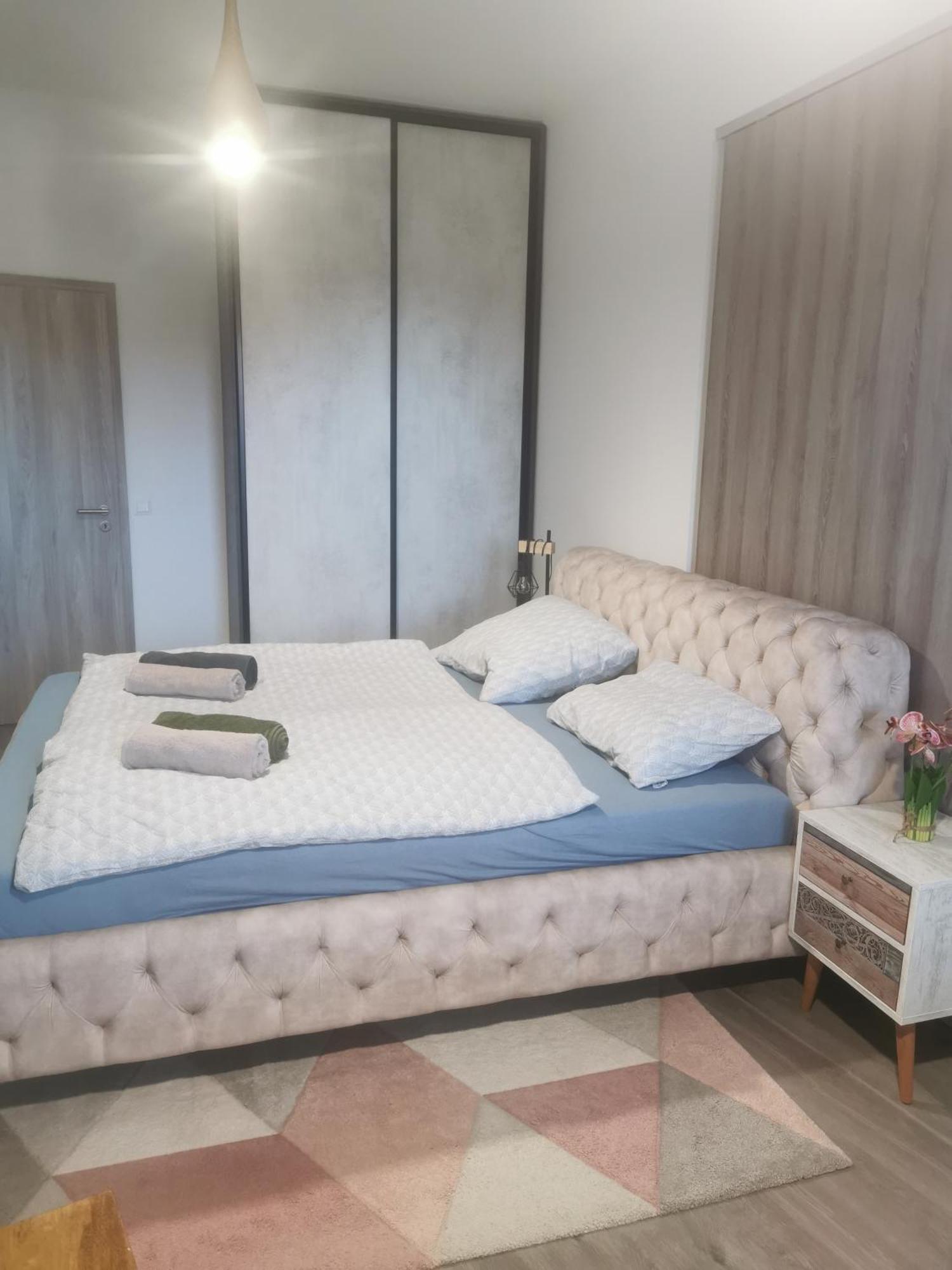 Beli Apartman Melygarazzsal Hévíz المظهر الخارجي الصورة
